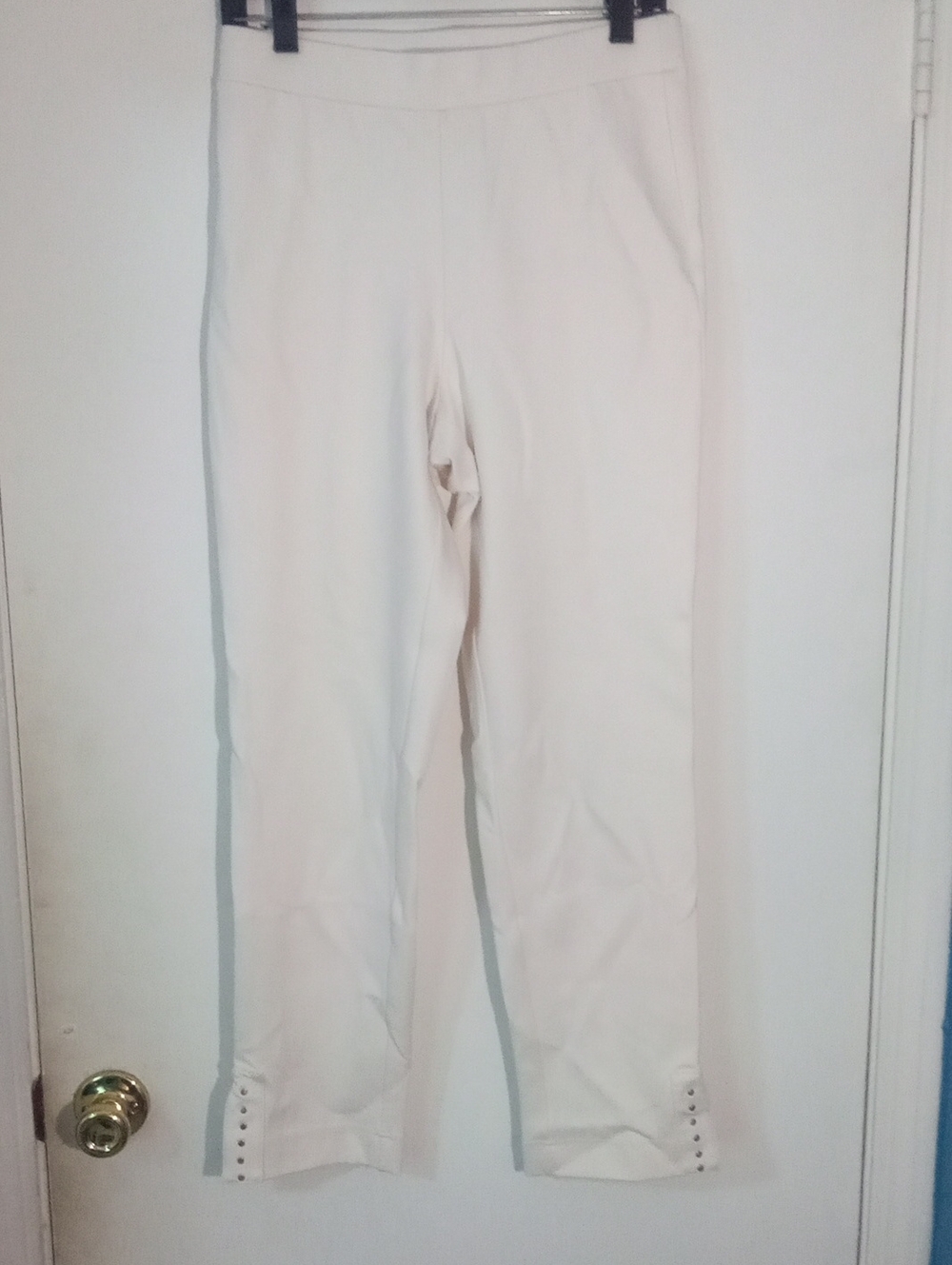 Grey By Johan Sebastian Grey Cream Cropped Pants Small NWT Goldtone Stud Trim